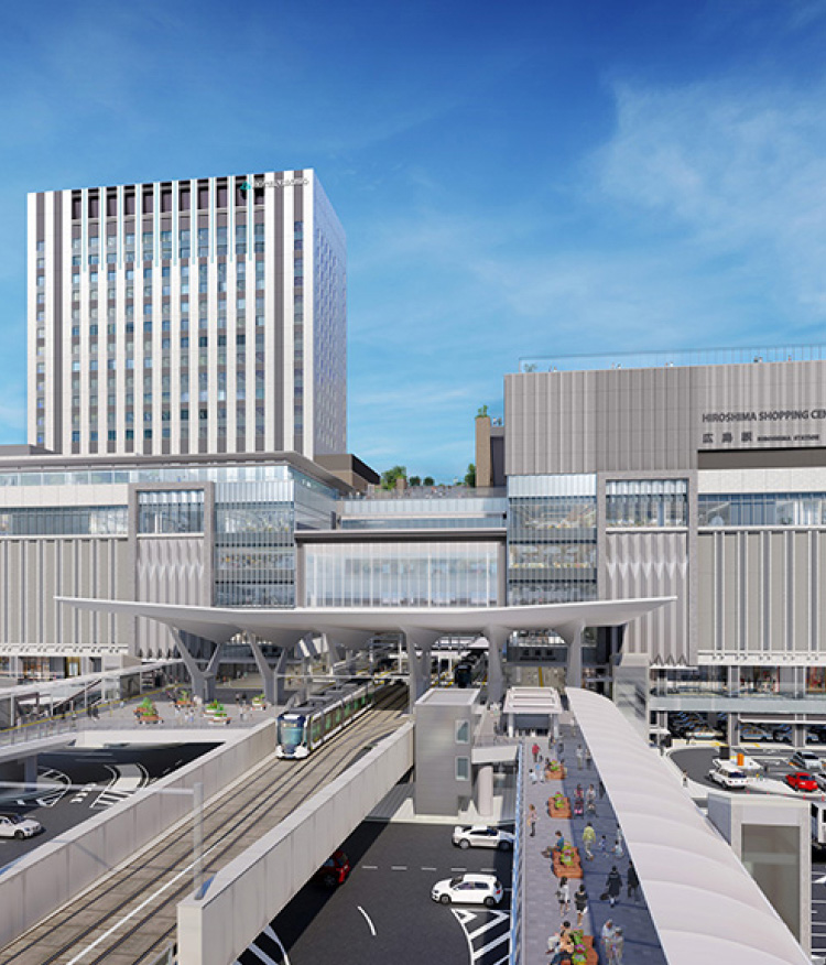 Photo: The area around the new station building of JR Hiroshima Station. In the foreground are the station plaza, bicycle parking lot, and a large shopping center. Hotel Granvia Hiroshima South Gate can be seen at the far left.